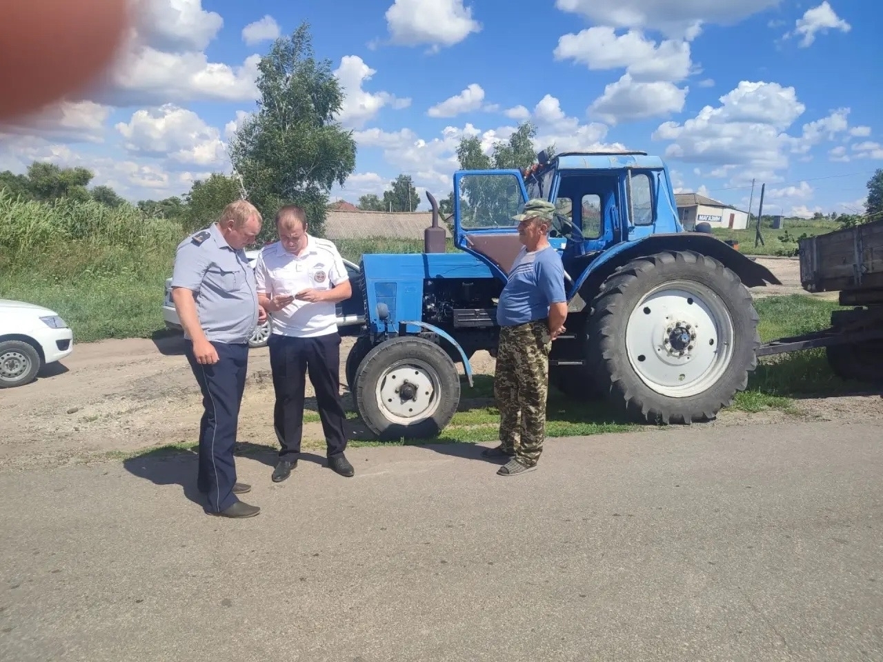 Профилактическое мероприятие в Лысогорском районе по безопасности эксплуатации техники